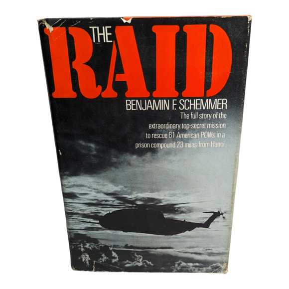 The Raid 1976 HC Book with DJ  by Benjamin Schemmer Vietnam War Excellent - Picture 1 of 3